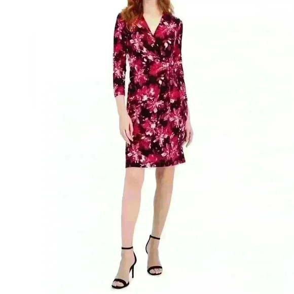 Anne Klein Dresses & Skirts - NWT🖤🌺 Floral-Print Wrap Dress